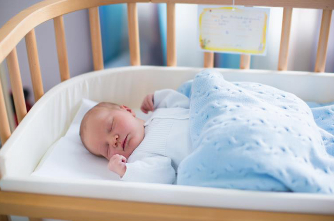 Best Baby Cribs in 2018 - Reviews and Ratings